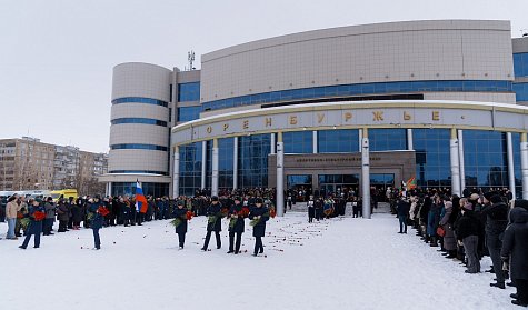 Оренбург простился с героями-летчиками